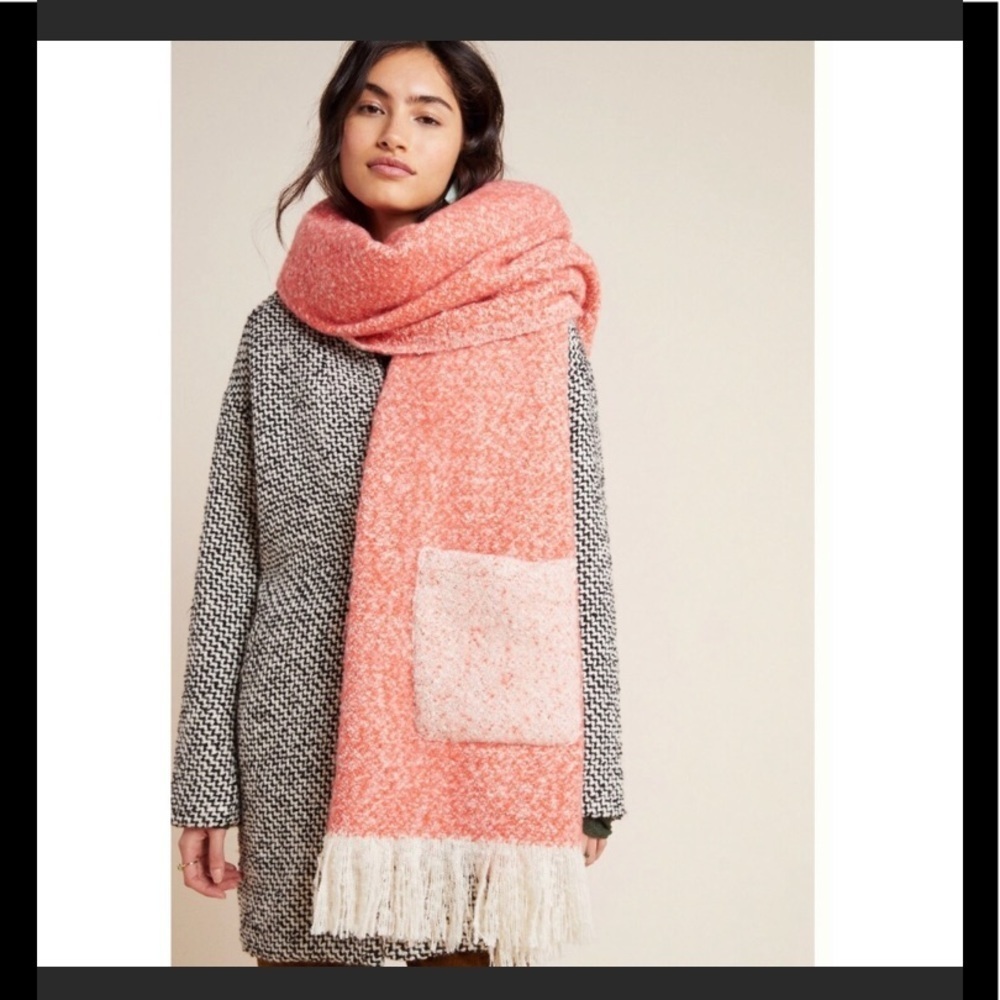 NWT Anthropologie Pocketed Boucle Scarf sold out